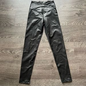 Aerie Offline leather crackle leggings, S